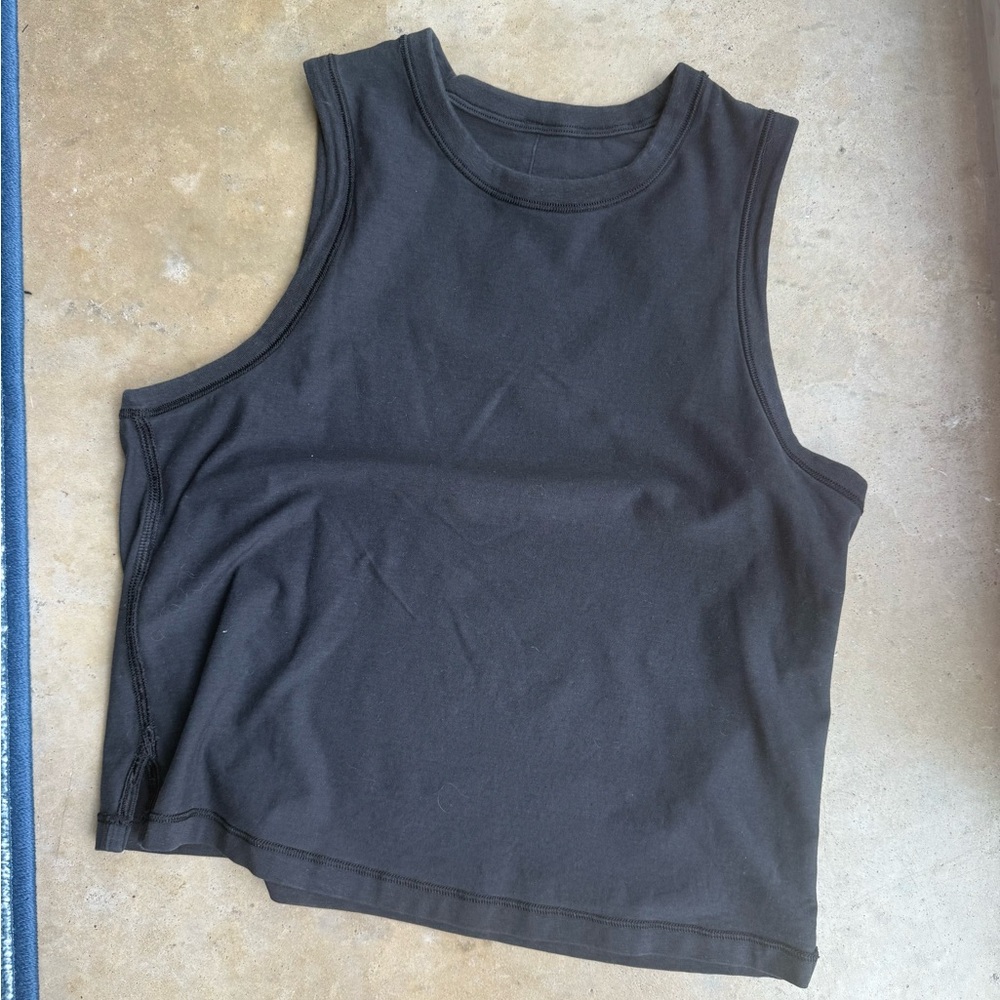 Lululemon Black Sleeveless Women's Top size 6